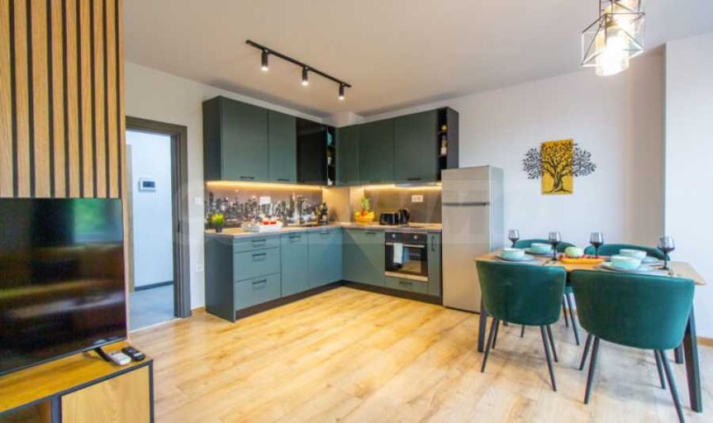 A louer  1 chambre Plovdiv , Komatevski vazel , 80 m² | 53677853