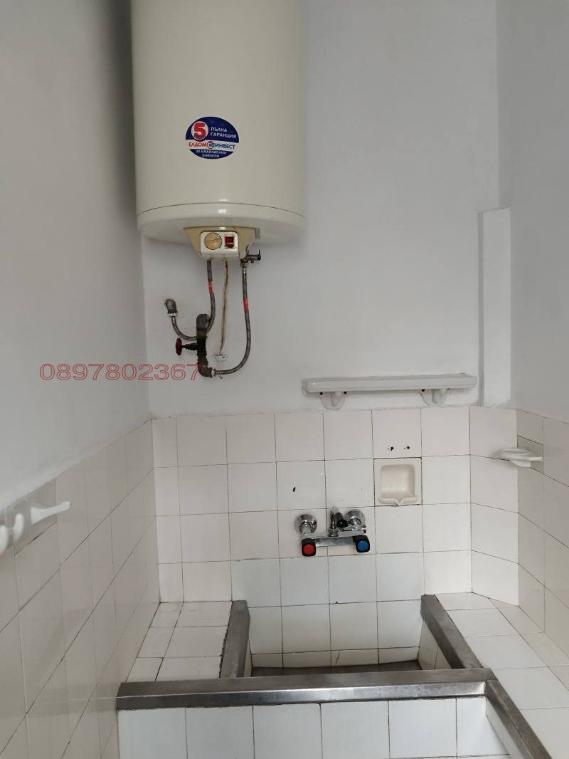 Дава под наем ЕТАЖ ОТ КЪЩА, гр. Варна, Трошево, снимка 5 - Етаж от къща - 52781359