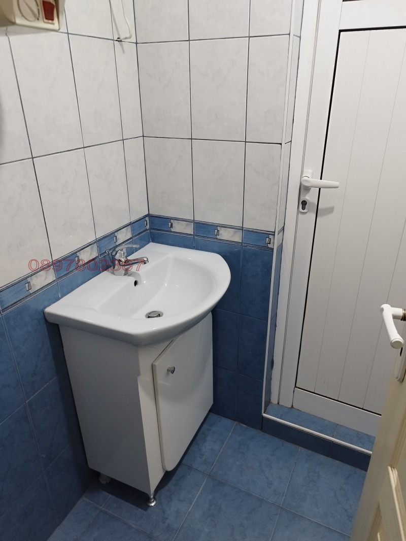 Дава под наем ЕТАЖ ОТ КЪЩА, гр. Варна, Трошево, снимка 4 - Етаж от къща - 53539852