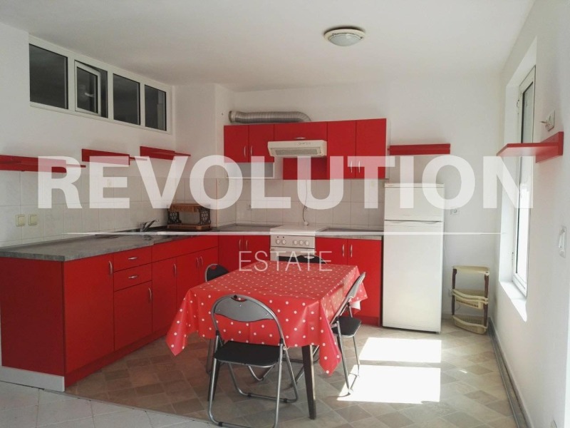 Para alugar  1 quarto Varna , Liatno kino Trakiia , 80 m² | 45199857