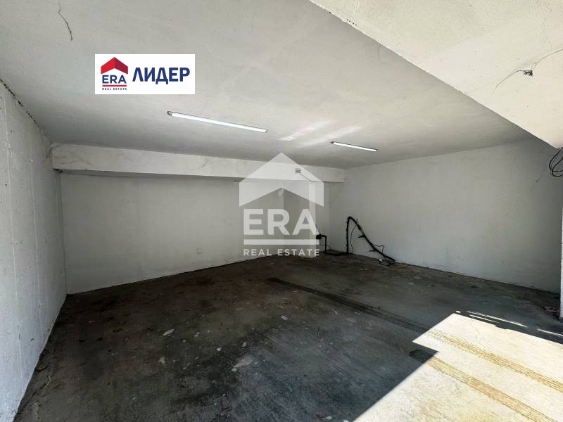 A louer  Garage Rouse , Tsentar , 38 m² | 53269891 - image [3]