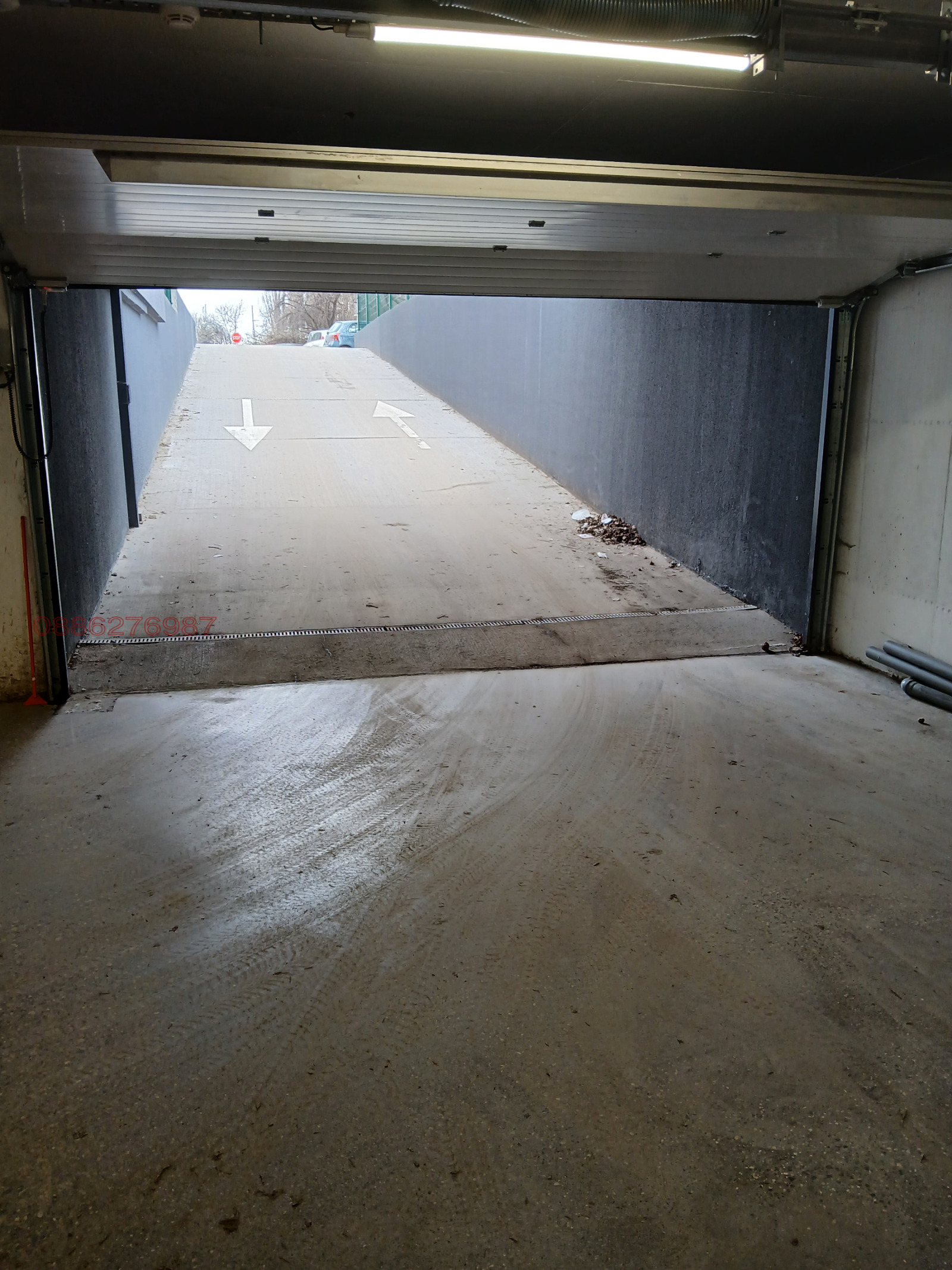 Дава под наем ГАРАЖ, ПАРКОМЯСТО, гр. София, Дружба 1, снимка 2 - Гаражи и паркоместа - 54091868