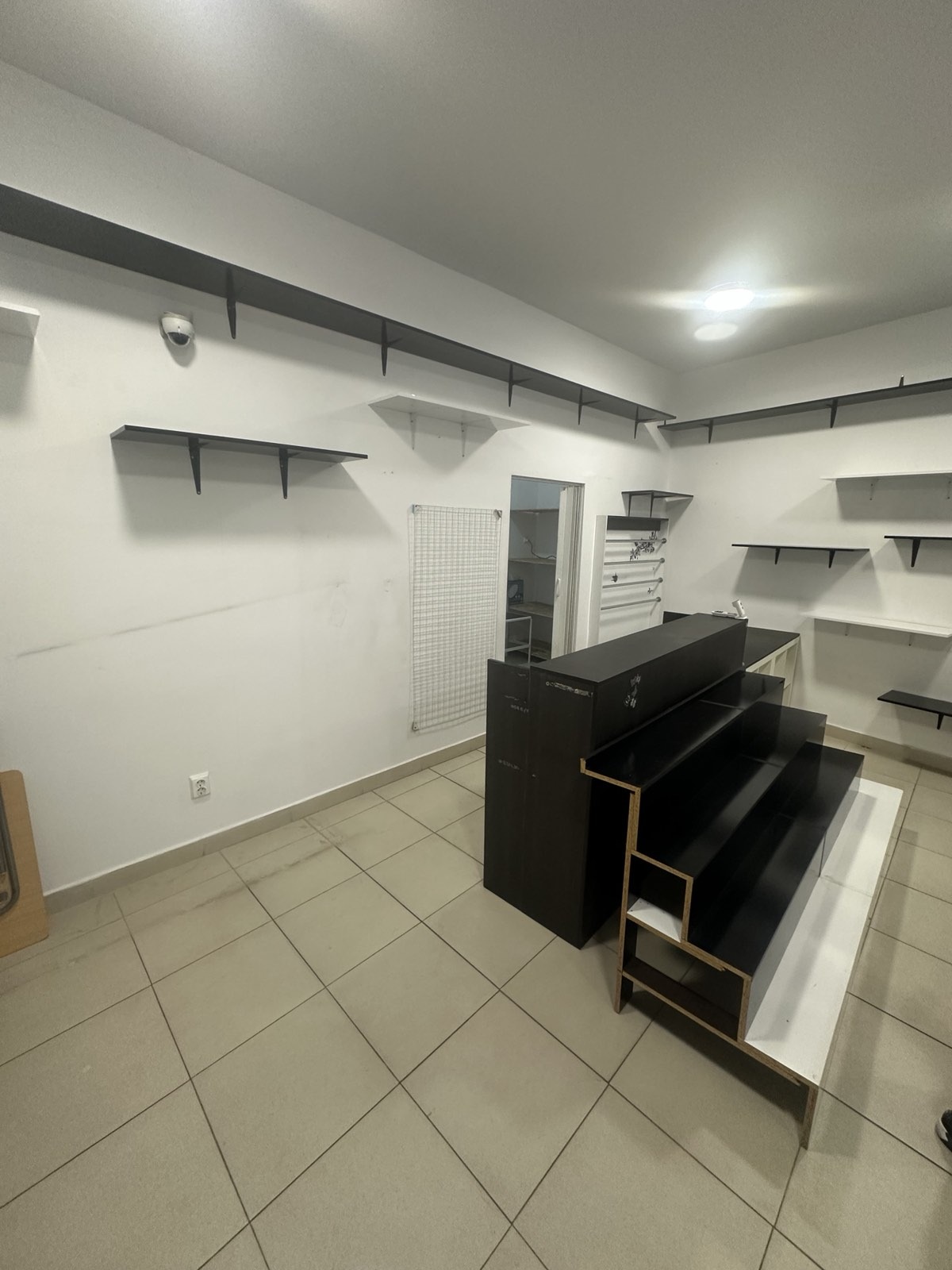 Дава под Наем МАГАЗИН | Imot.bg — изображение 1