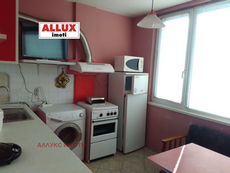 En renta  1 dormitorio Ruse , Vazrazhdane , 45 metros cuadrados | 23507235 - imagen [2]