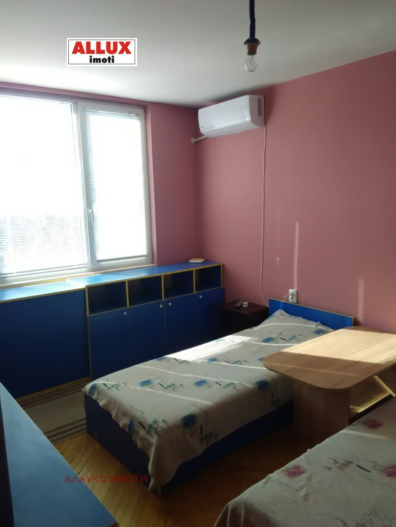 En renta  1 dormitorio Ruse , Vazrazhdane , 45 metros cuadrados | 23507235 - imagen [3]