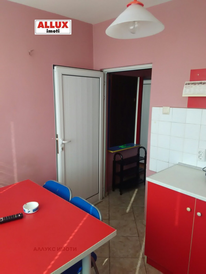 En renta  1 dormitorio Ruse , Vazrazhdane , 45 metros cuadrados | 23507235 - imagen [9]