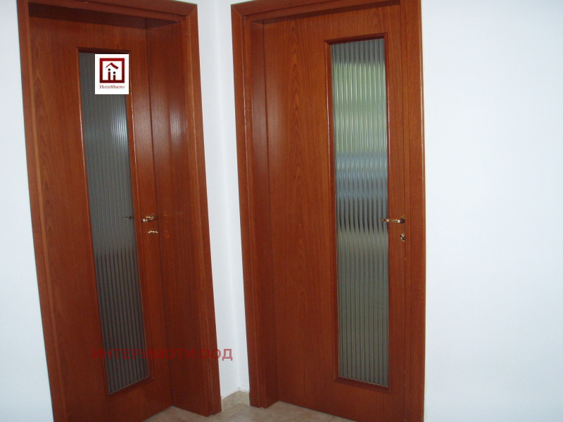 De inchiriat  3 dormitoare Sofia , Doctorsci pametnic , 152 mp | 80851934 - imagine [15]