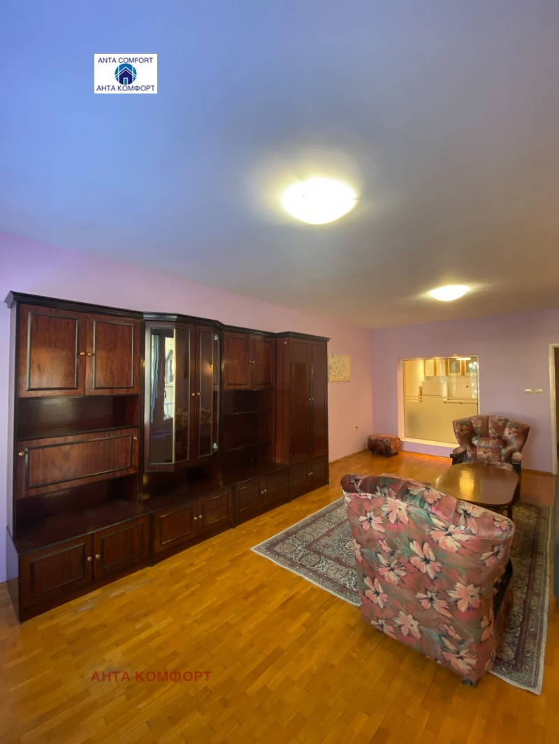 K pronájmu  1 ložnice Sofia , Borovo , 71 m2 | 91037313 - obraz [2]