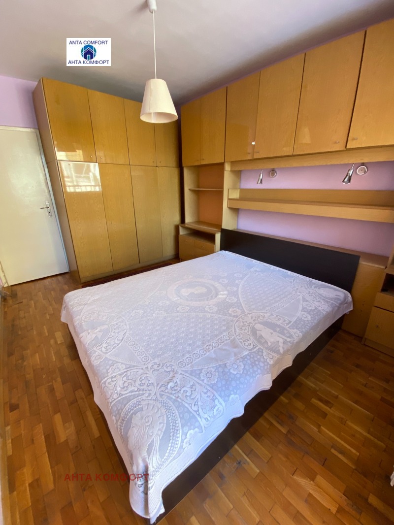 K pronájmu  1 ložnice Sofia , Borovo , 71 m2 | 91037313 - obraz [8]