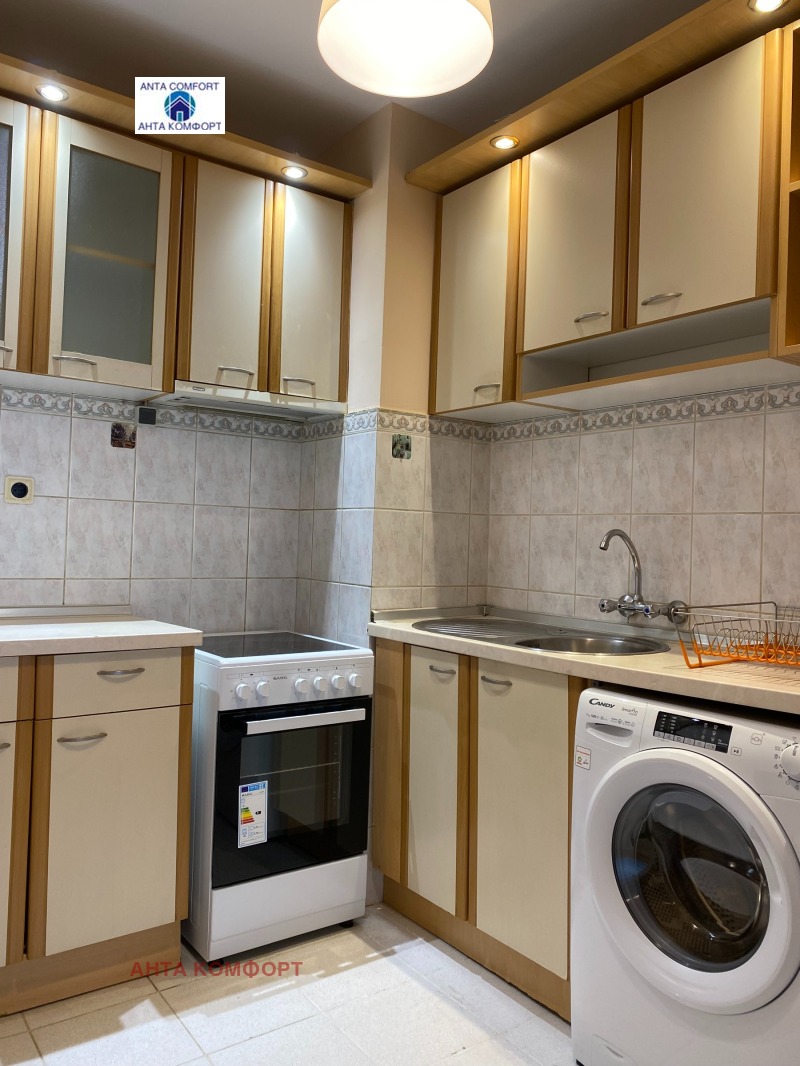 K pronájmu  1 ložnice Sofia , Borovo , 71 m2 | 91037313 - obraz [11]