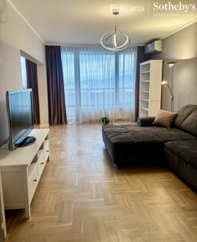 2 yatak odası Lagera, Sofia