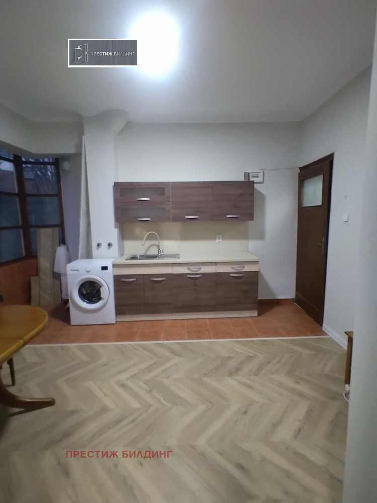 Дава под наем 4-СТАЕН, гр. София, Център, снимка 5 - Апартаменти - 52657913