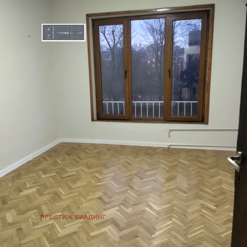 Дава под наем 4-СТАЕН, гр. София, Център, снимка 12 - Апартаменти - 52657913