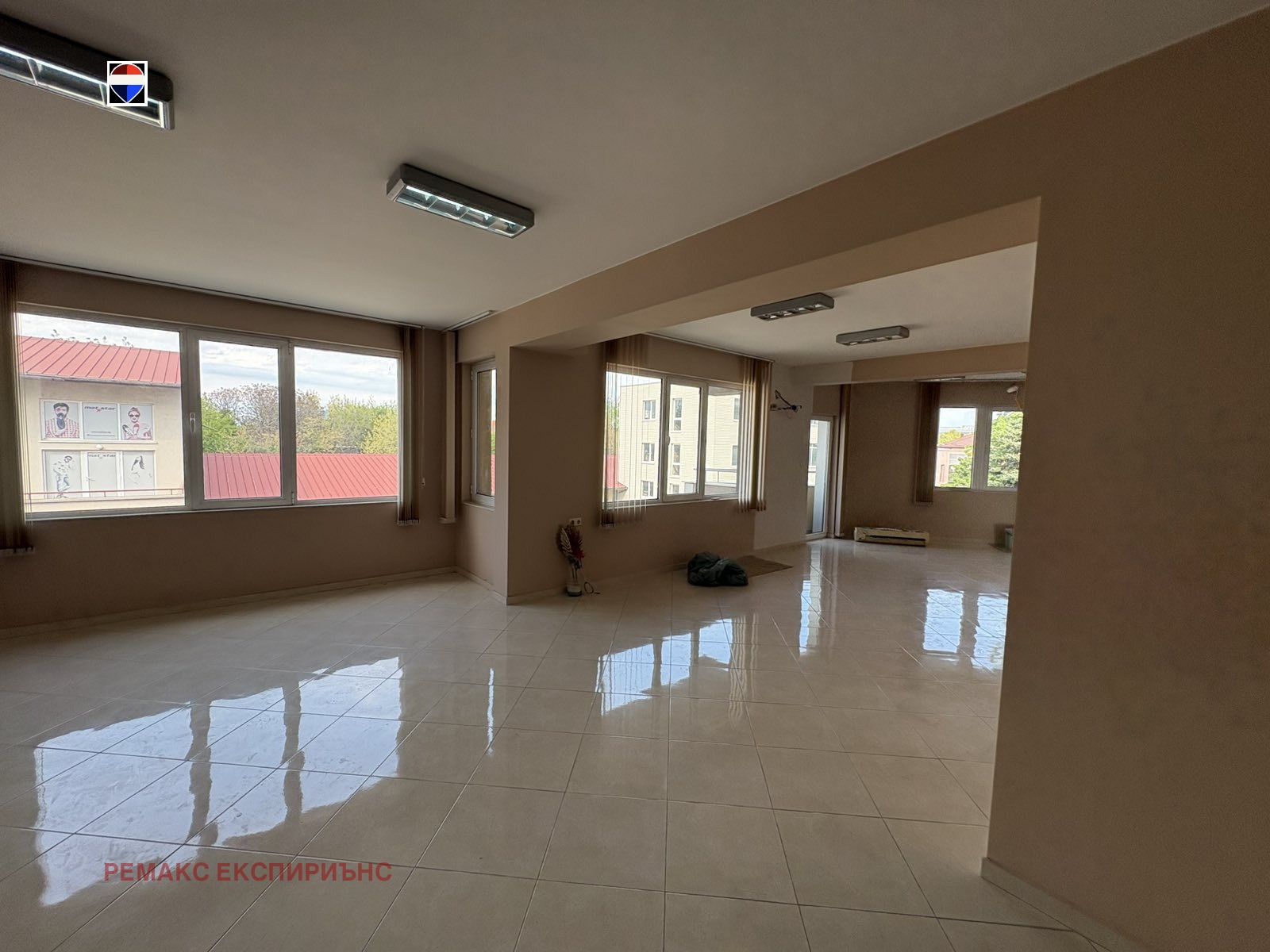 Дава под наем ОФИС, гр. Пловдив, Индустриална зона - Север