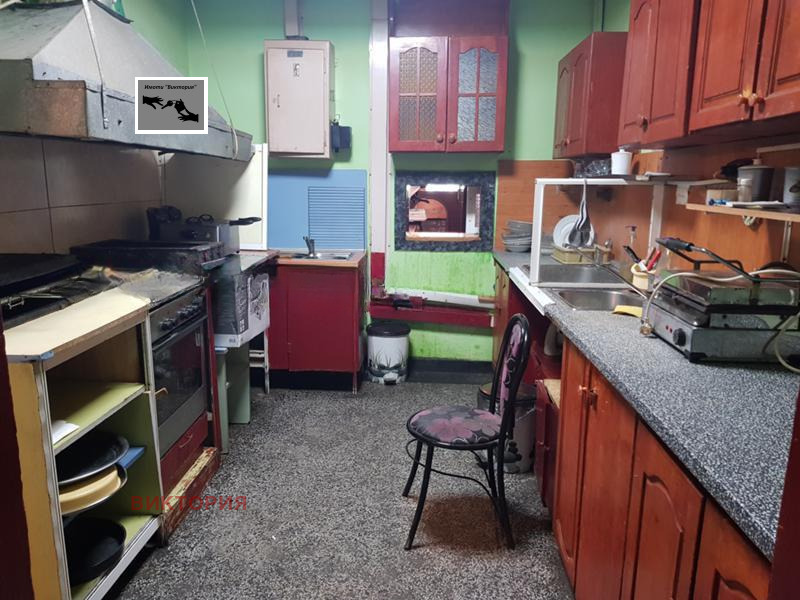 För uthyrning  Bar Pazardjik , Centar , 102 kvm | 21396288 - bild [4]