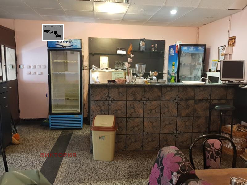 För uthyrning  Bar Pazardjik , Centar , 102 kvm | 21396288 - bild [3]