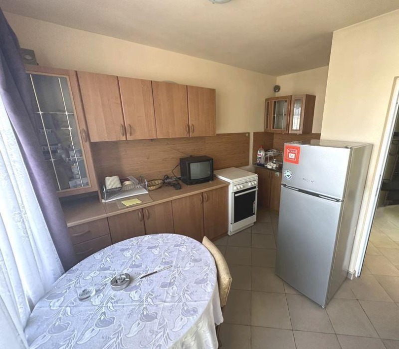 Под наем 3-СТАЕН, град Варна, Левски 1 • 409 € / 799.93 лв. • 17165739 1