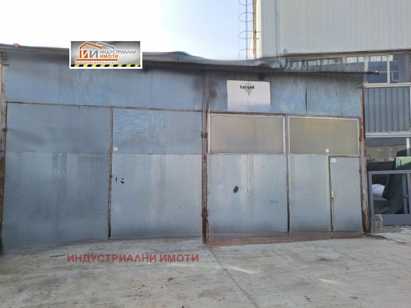De inchiriat  Cladire industriala Plovdiv , Industrialna zona - Sever , 400 mp | 27230480