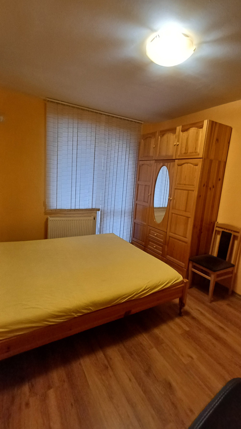 Дава под наем  3-стаен град Плевен , Широк център , 88 кв.м | 57798828 - изображение [7]