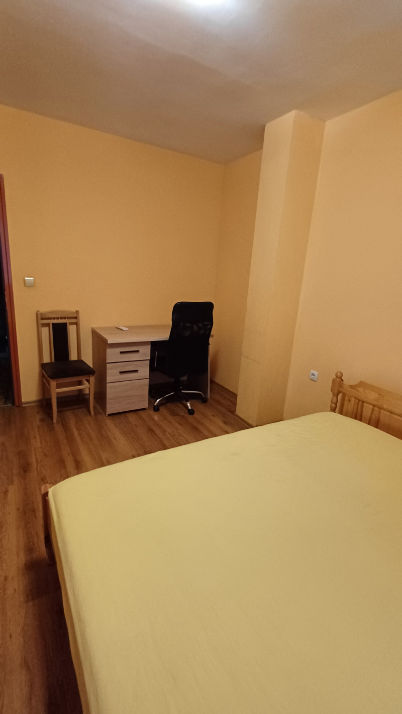 Дава под наем  3-стаен град Плевен , Широк център , 88 кв.м | 57798828 - изображение [8]