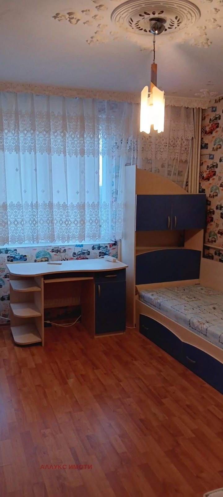 Дава под наем 3-СТАЕН, гр. Русе, Здравец Изток, снимка 8 - Апартаменти - 55532994