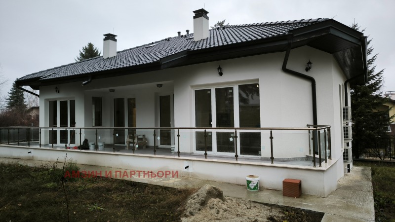 Дава под наем ЕТАЖ ОТ КЪЩА, гр. София, Симеоново