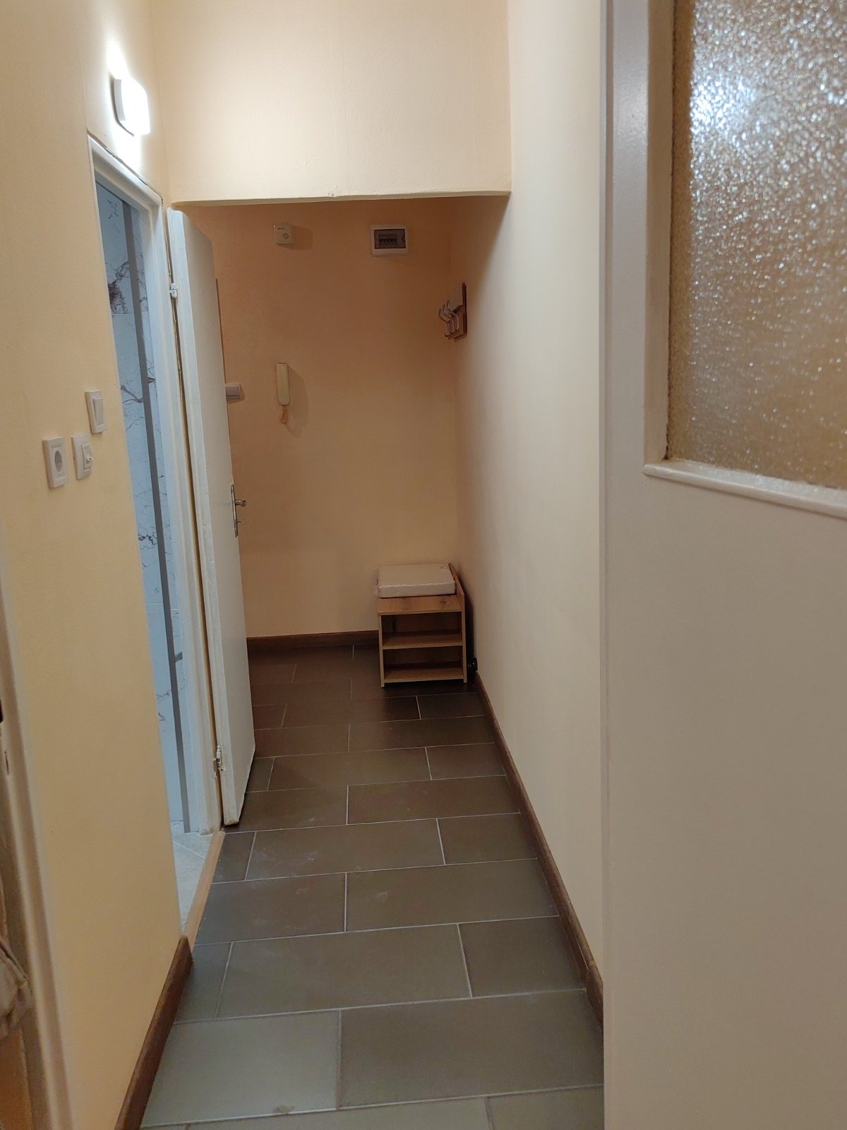 Дава под наем 2-СТАЕН, гр. Пловдив, Христо Смирненски, снимка 8 - Апартаменти - 55298784