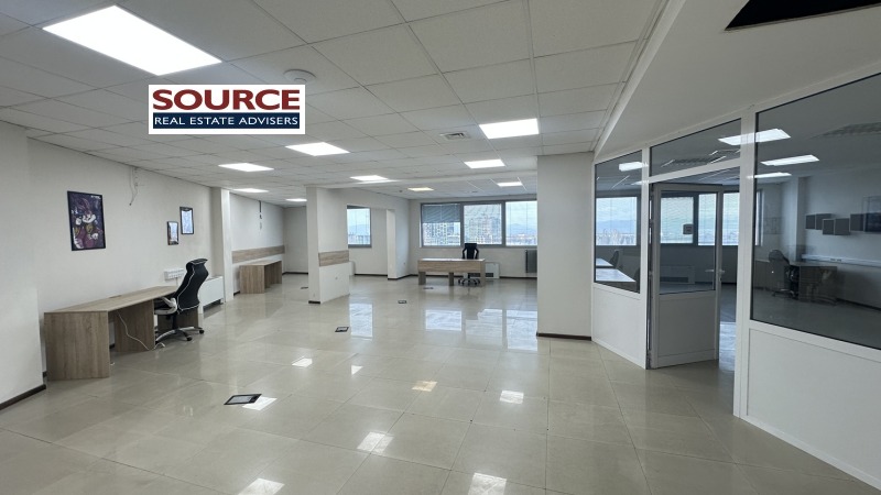 Дава под Наем ОФИС в град София, Център - 435 кв.м / 2 595 € » 5 075.38 лв., СОУРС
