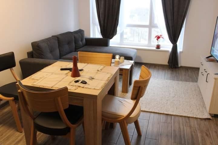 Под наем 2-СТАЕН, град Пловдив, Тракия • 900 лв. • 29516313 — Holmes.bg