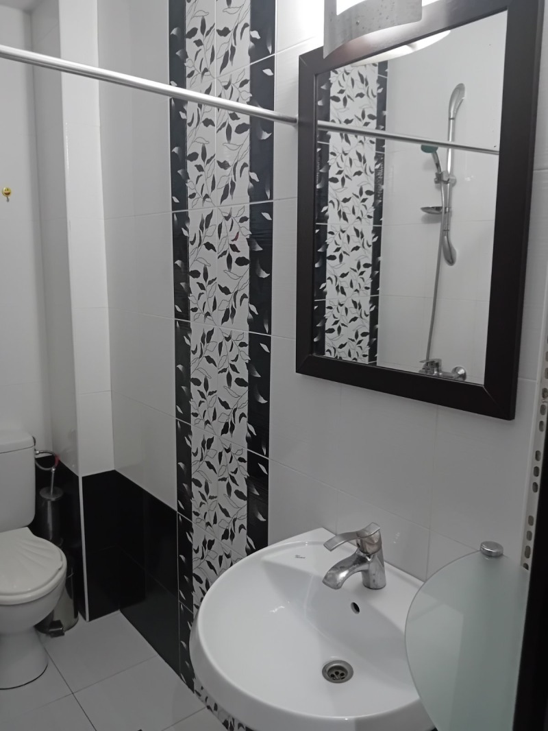 En renta  2 dormitorios Plovdiv , Tsentar , 70 metros cuadrados | 47280402 - imagen [11]