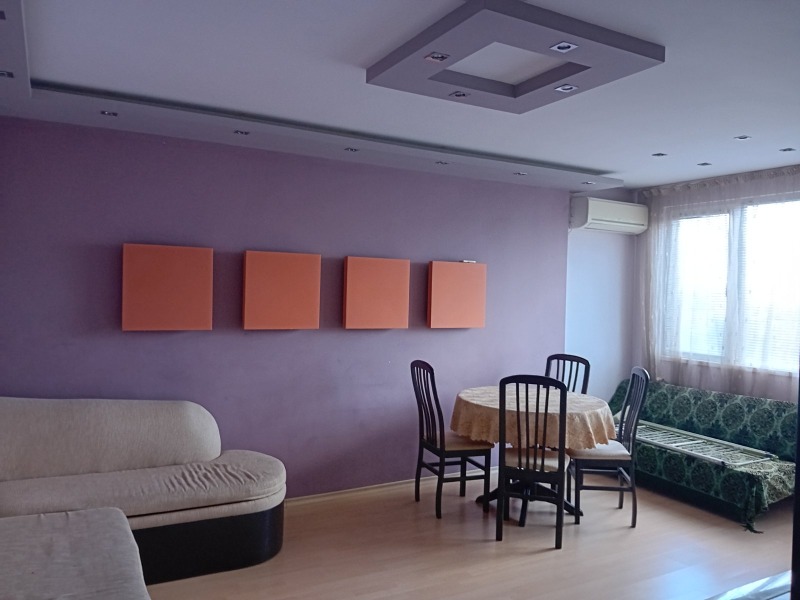 En renta  2 dormitorios Plovdiv , Tsentar , 70 metros cuadrados | 47280402
