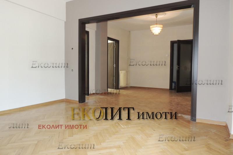 Da affittare  3 camere da letto Sofia , Tsentar , 120 mq | 11809938 - Immagine [2]