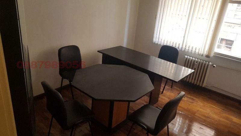 Дава под Наем МНОГОСТАЕН в град София, Център - 96 кв.м / 800 € » 1 564.66 лв.