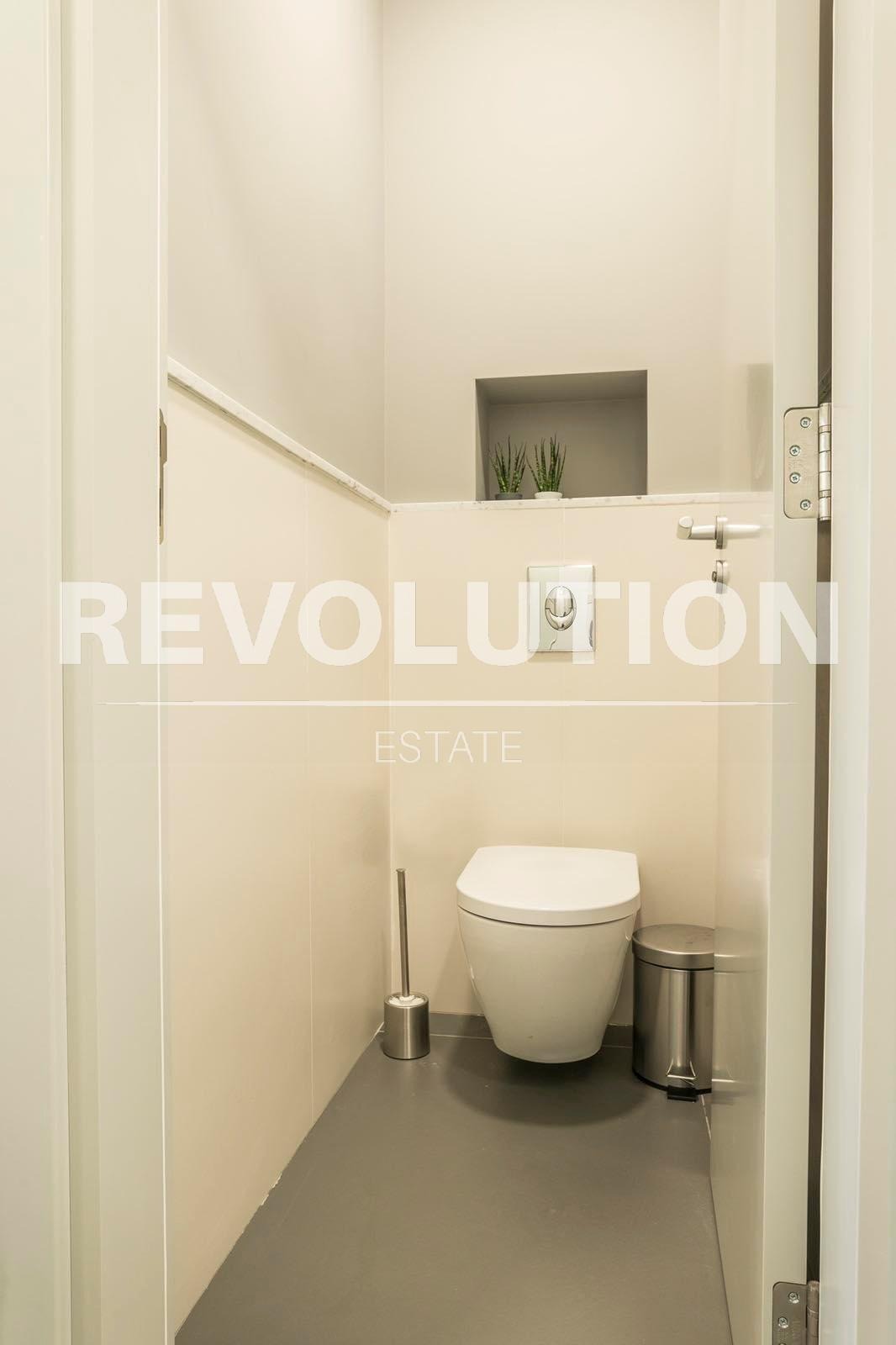 Дава под наем 3-СТАЕН, гр. София, Център