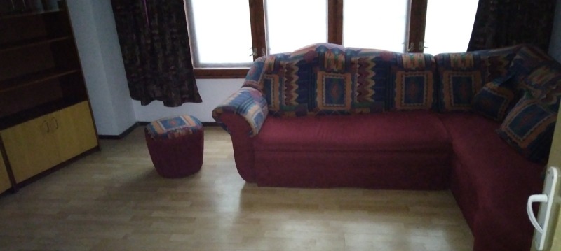 Дава под нем  2-стаен, град Пловдив, Кършияка •  350 EUR • ID 22119998 — holmes.bg - [1] 
