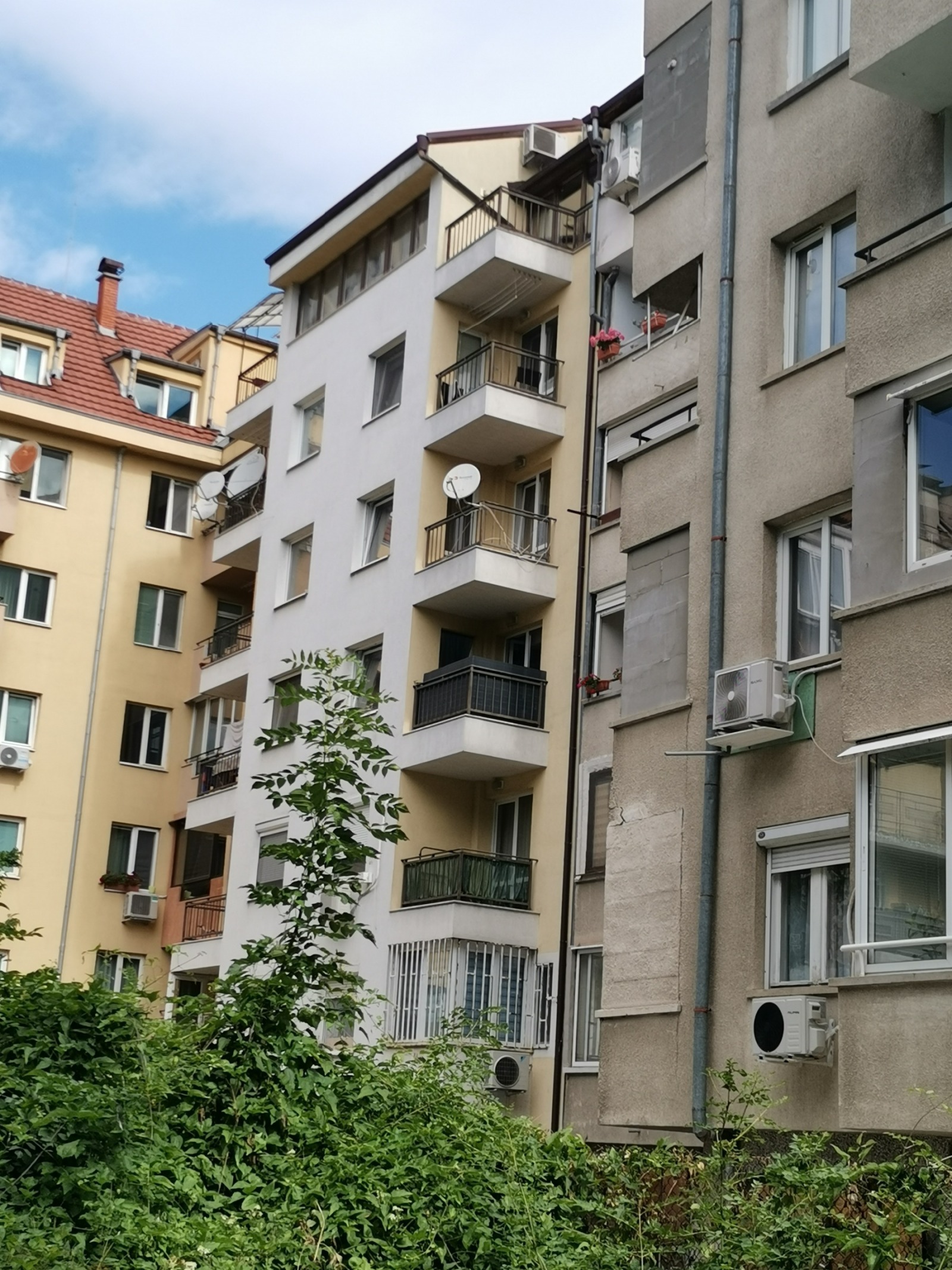 Дава под наем 2-СТАЕН, гр. София, Разсадника, снимка 12 - Апартаменти - 55262746