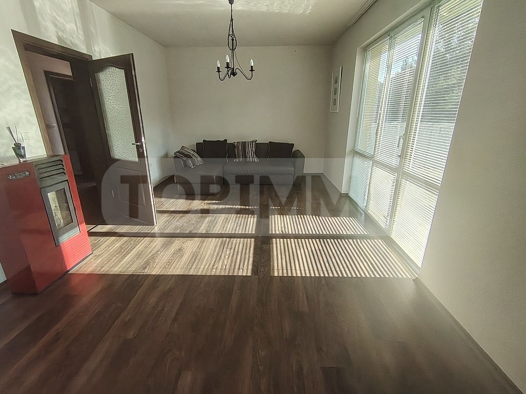 Дава под наем КЪЩА, гр. Варна, м-т Акчелар, снимка 2 - Къщи - 53243471