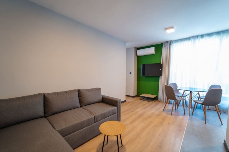 En renta  1 dormitorio Sofia , Tsentar , 65 metros cuadrados | 53830300