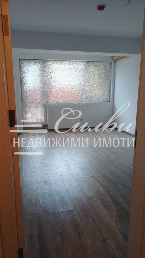 Дава под наем ОФИС, гр. Шумен, Център, снимка 2 - Офиси - 56068479