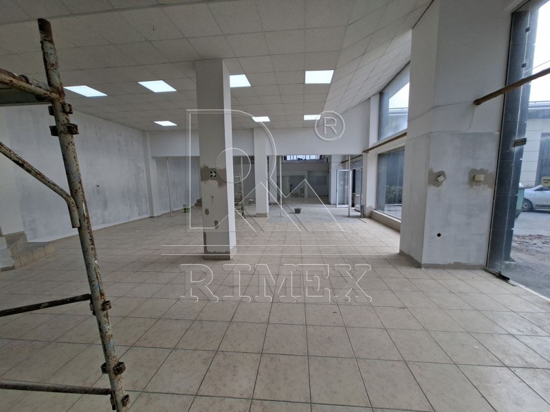 Дава под наем МАГАЗИН, гр. Пловдив, Рогошко шосе, снимка 7 - Магазини - 53139165