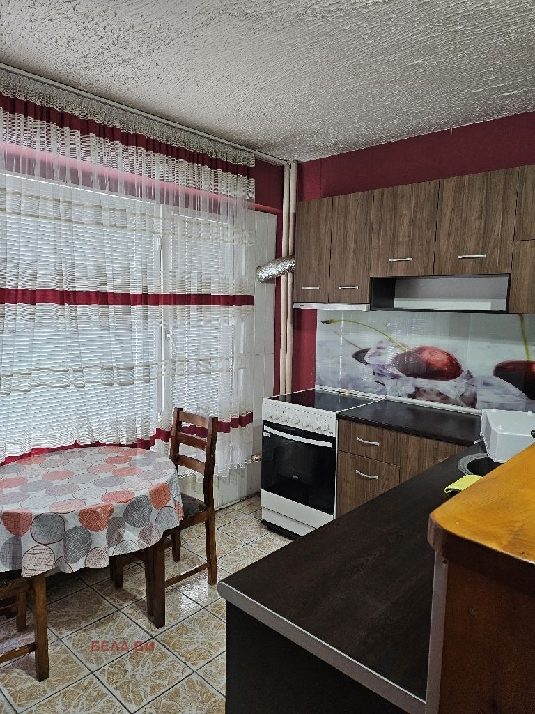 Til leie  1 soverom Pernik , Iztok , 68 kvm | 81265371 - bilde [5]