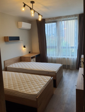 ���� ��� ���� 4-����� | Imot.bg � ����� ������ 11