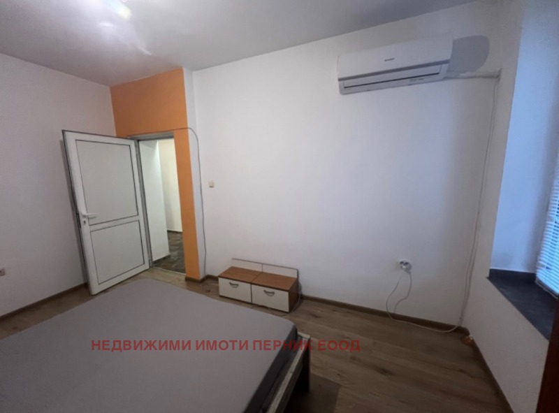 K pronájmu  1 ložnice Pernik , Centar , 62 m2 | 67312871 - obraz [12]