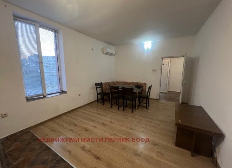 K pronájmu  1 ložnice Pernik , Centar , 62 m2 | 67312871 - obraz [7]