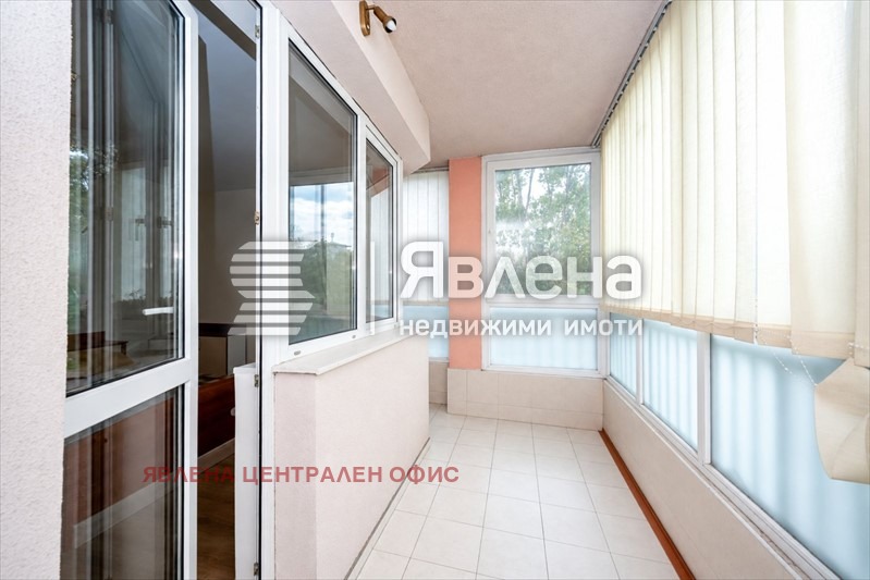 Дава под наем 3-СТАЕН, гр. София, Лагера, снимка 10 - Апартаменти - 56588036