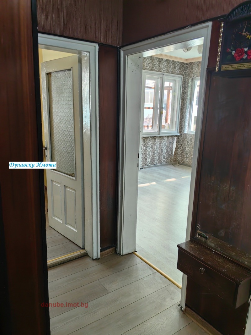 Дава под наем  Етаж от къща град Русе , Родина 1 , 100 кв.м | 40550878 - изображение [7]