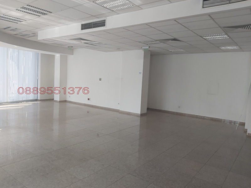 Дава под наем МАГАЗИН, гр. София, Център, снимка 4 - Магазини - 52883104