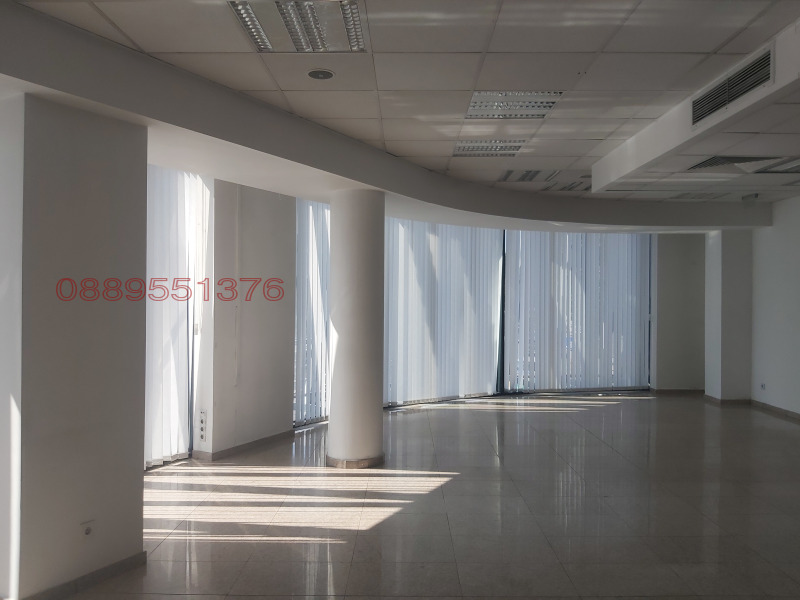 Дава под наем МАГАЗИН, гр. София, Център, снимка 2 - Магазини - 52883104