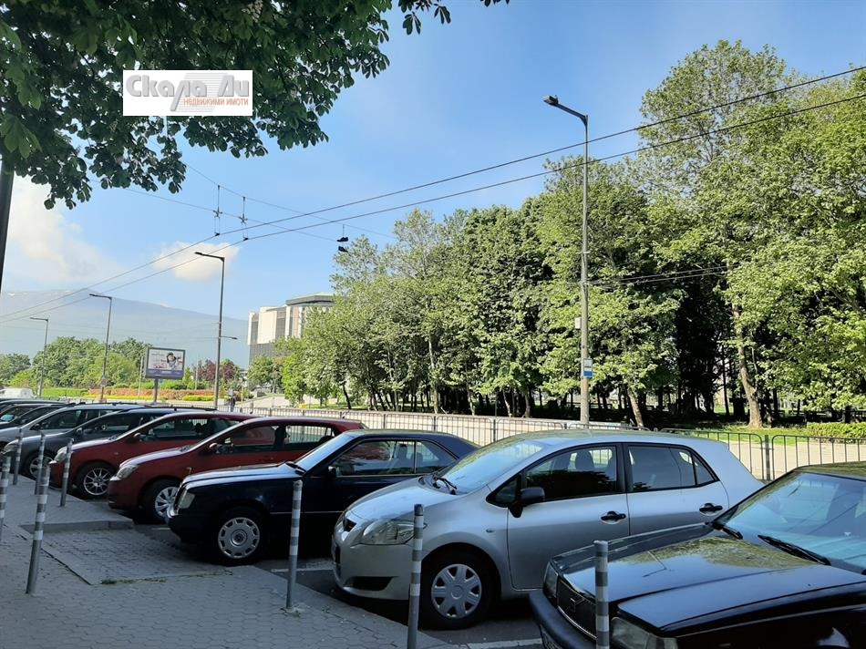 Дава под наем ОФИС, гр. София, Център