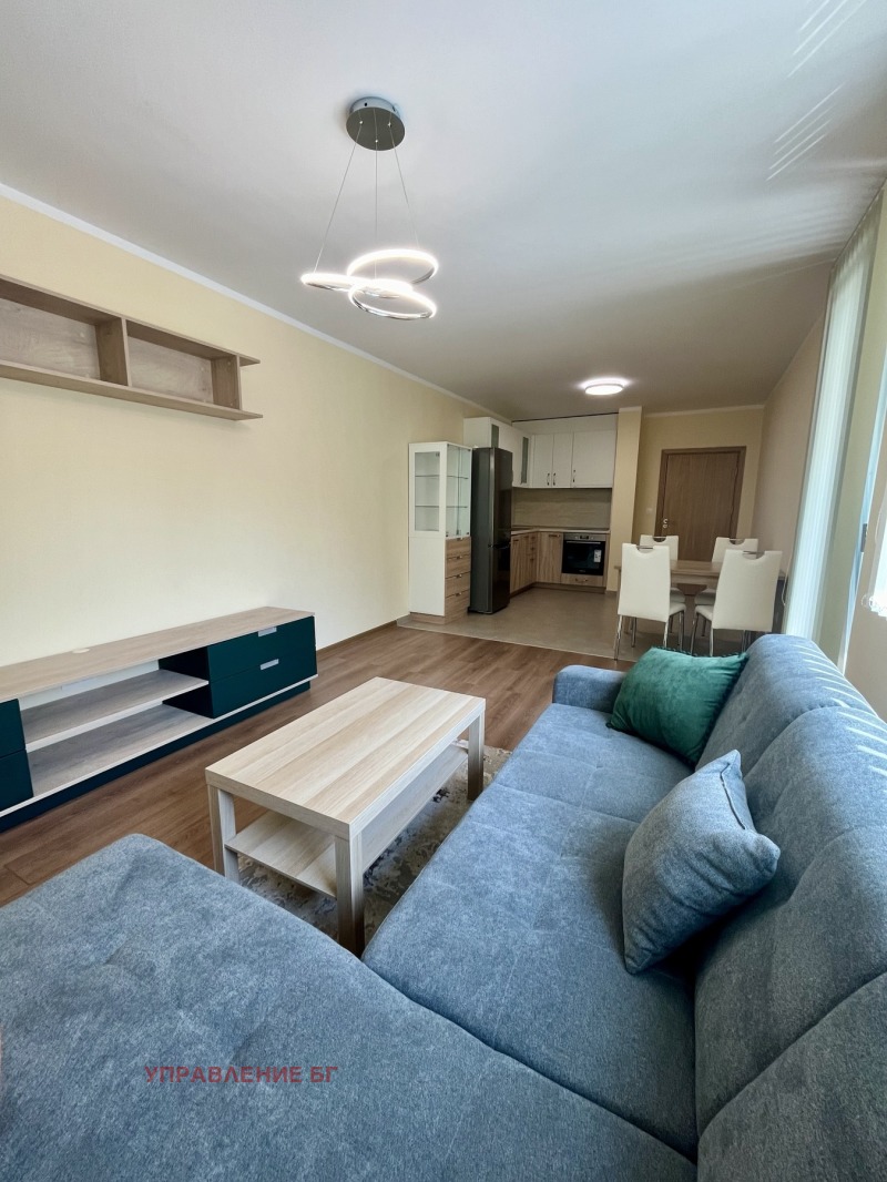 Zu vermieten  2 Schlafzimmer Sofia , sch.gr.Juschen park , 100 qm | 82759112